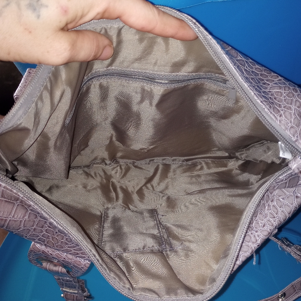 Purse - Picture 2 of 2